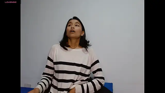 Gia Lee online show from 18, 11, 2025