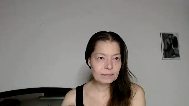 SexySarah177 online show from 4, 2, 2026