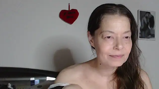 SexySarah177 online show from 5, 4, 2026