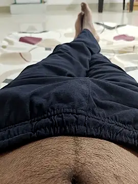 Snapshot of slim-uncut chatting on 23, 9, 2025 slim-uncut online show from 23, 9, 2025