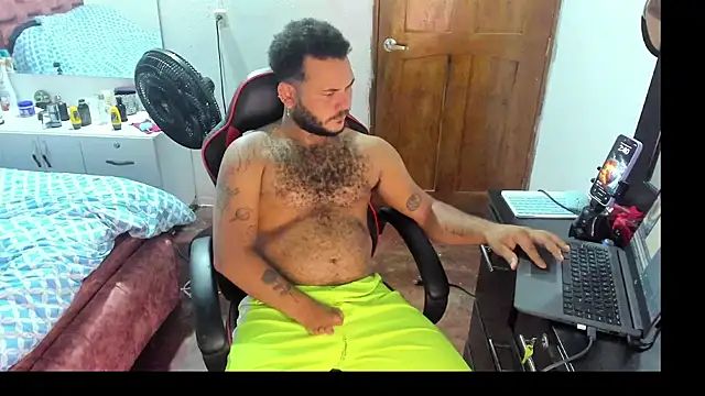 Snapshot of Alex_Dancy5 chatting on 9, 9, 2025 Alex Dancy5 online show from 9, 9, 2025