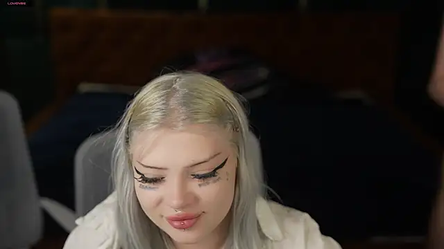 Naomi 054 online show from 21, 11, 2025