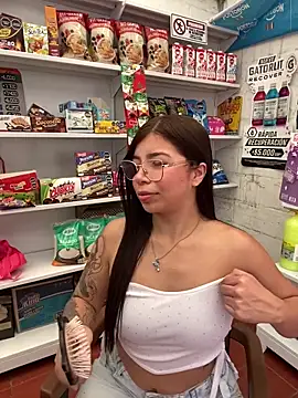 Maddy Piink online show from 11, 2, 2026