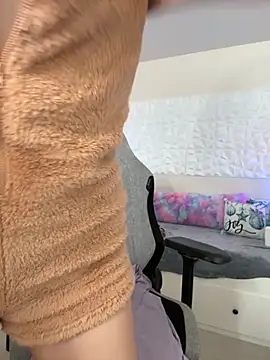 fantasyxwolf online show from 1, 12, 2025