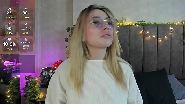 LanaMills  online show from 22, 2, 2026