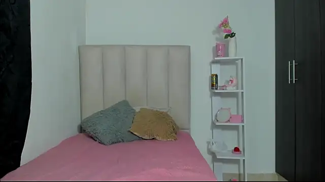 ImEmily444 online show from 23, 11, 2025