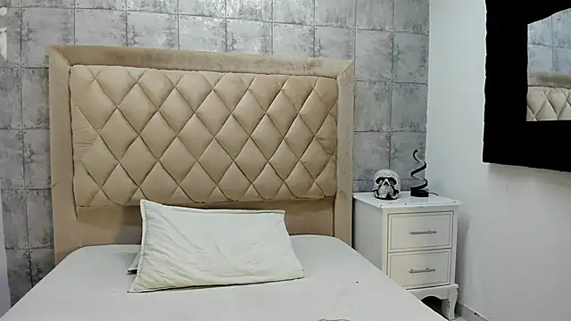 Snapshot of AphroditeSweet chatting on 19, 11, 2025 AphroditeSweet online show from 19, 11, 2025