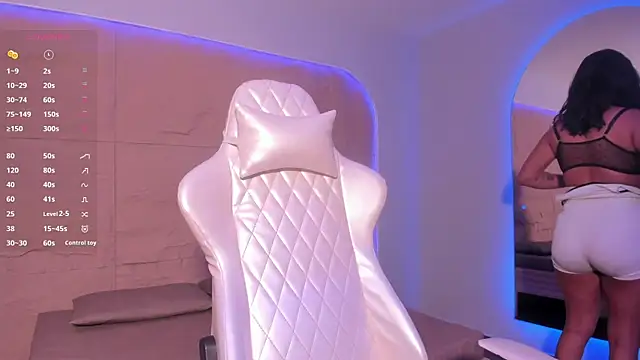 HannahMontgomery online show from 8, 2, 2026