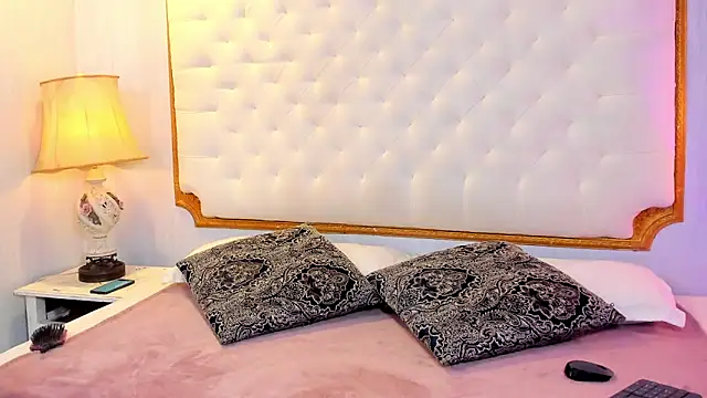 Nahomi key  online show from 2, 12, 2025