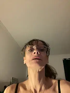 Snapshot of Chris06d22@xh chatting on 1, 2, 2026 Chris06d22xh online show from 1, 2, 2026