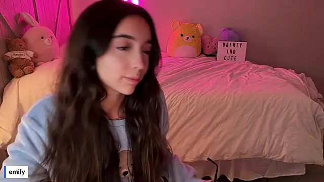 emmyfawn online show from 12, 9, 2025