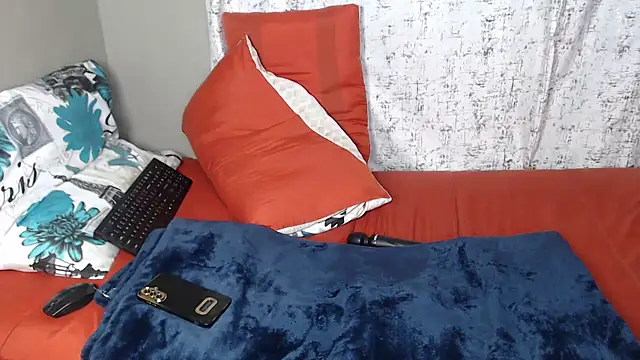 Snapshot of Lunalee chatting on 12, 1, 2026 Lunalee online show from 12, 1, 2026