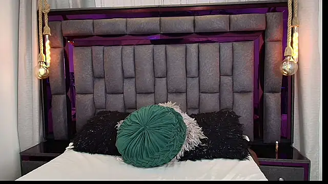 GiorgineTaylor online show from 14, 11, 2025