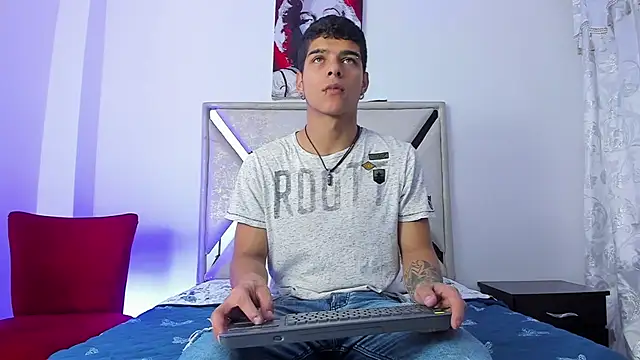 wyatt 3 online show from 20, 12, 2025