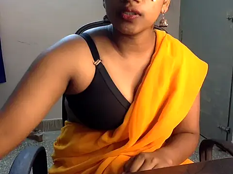 Hot-Honey20 online show from 14, 10, 2025