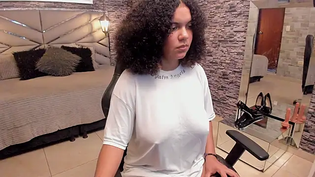 BellyBigBoobs online show from 24, 11, 2025