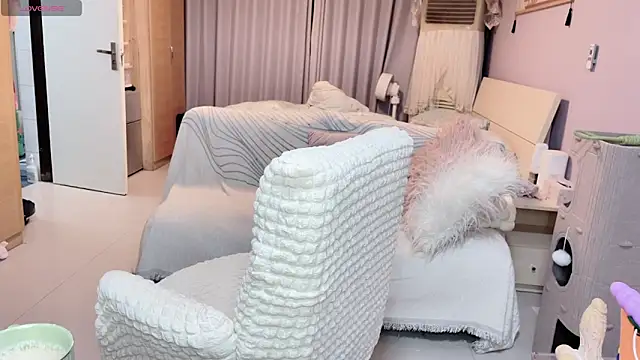 Y2Luvk online show from 28, 10, 2025