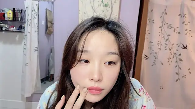 Y2Luvk online show from 26, 11, 2025