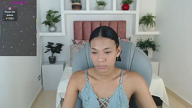 SarayVega  online show from 14, 11, 2025