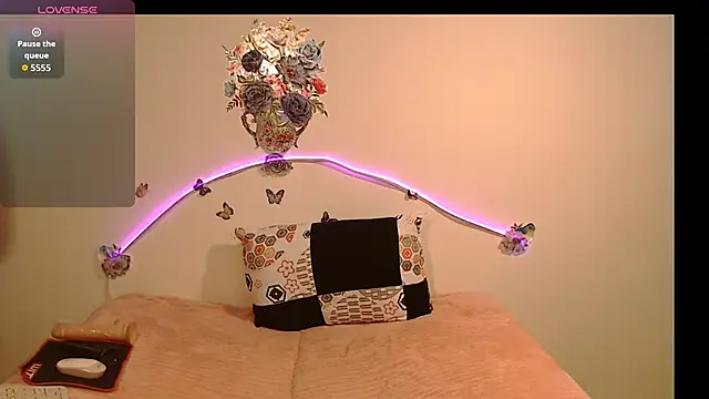 Snapshot of angelyxs chatting on 11, 9, 2025 angelyxs online show from 11, 9, 2025