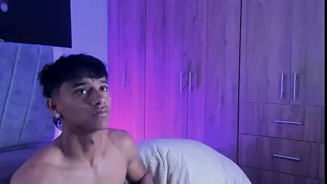 ZYZZ1312 online show from 13, 9, 2025