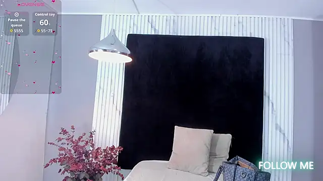 MONIK FOX CR online show from 19, 10, 2025