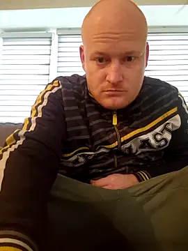 svenni2525 online show from 4, 12, 2025