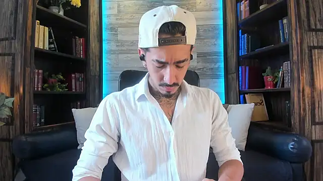 Donovan Desmond online show from 13, 10, 2025