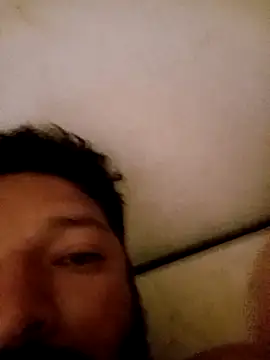 Snapshot of hendy692 chatting on 12, 10, 2025 hendy692 online show from 12, 10, 2025