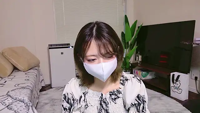 Azusa DoMybest online show from 11, 2, 2026