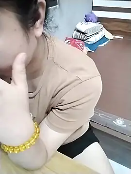 Mie rose online show from 15, 4, 2026