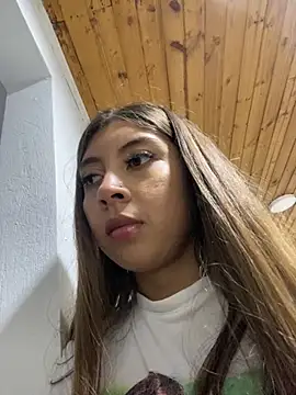 Snapshot of Sara-cooper2 chatting on 2, 11, 2025 Sara-cooper2 online show from 2, 11, 2025