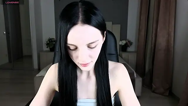 Snapshot of KRIS_OVA chatting on 30, 9, 2025 KRIS OVA online show from 30, 9, 2025