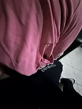 Monella52 online show from 10, 1, 2026