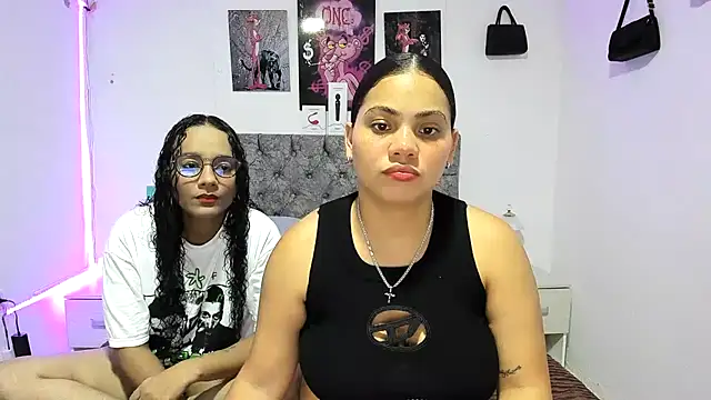 Snapshot of nay_and_aleja1 chatting on 22, 6, 2026 nay and aleja1 online show from 22, 6, 2026