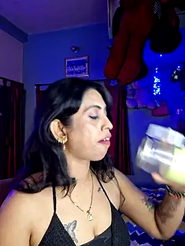 Love Beauty01 online show from 3, 4, 2026