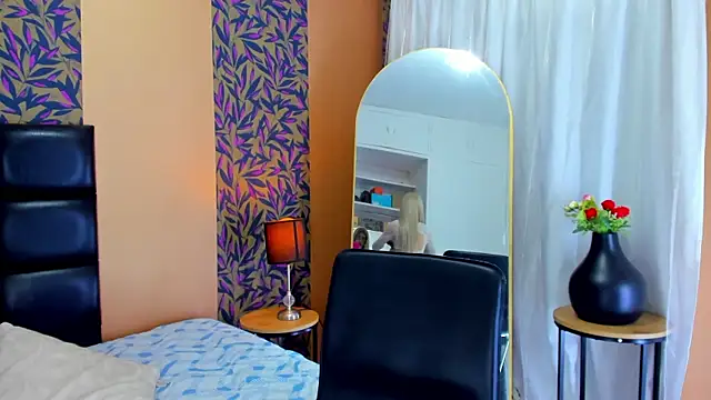 Snapshot of mysterius_boy chatting on 27, 10, 2025 mysterius boy online show from 27, 10, 2025