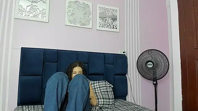 Snapshot of Horny_firecouple chatting on 8, 9, 2025 Horny firecouple online show from 8, 9, 2025