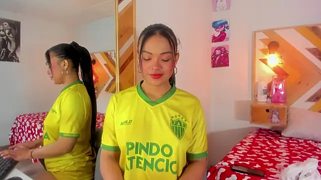 SoleneFontaine online show from 14, 11, 2025