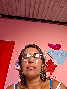 Snapshot of juguetona_69 chatting on 8, 11, 2025 juguetona 69 online show from 8, 11, 2025