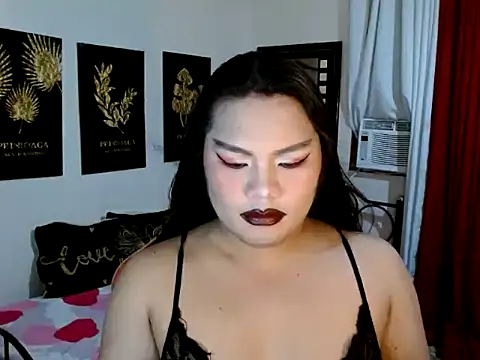 Snapshot of TSbrianaHugeCock chatting on 6, 11, 2025 TSbrianaHugeCock online show from 6, 11, 2025