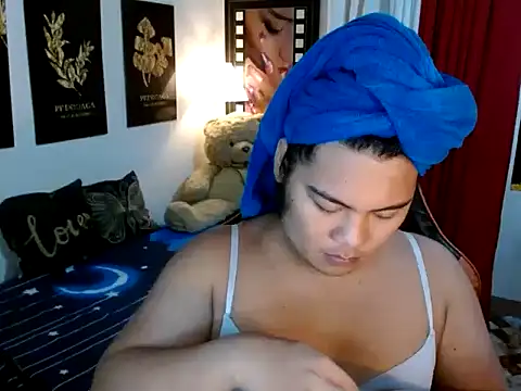 Snapshot of TSbrianaHugeCock chatting on 15, 11, 2025 TSbrianaHugeCock online show from 15, 11, 2025