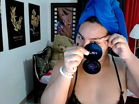 TSbrianaHugeCock online show from 15, 5, 2026