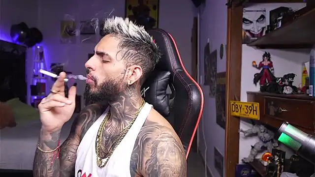 logan hugh8 online show from 12, 4, 2026