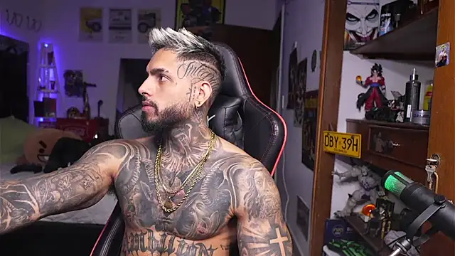 logan hugh8 online show from 20, 4, 2026