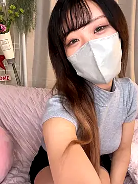 Snapshot of emiiiii1001 chatting on 27, 9, 2025 emiiiii1001 online show from 27, 9, 2025