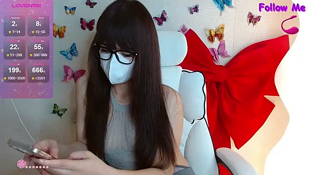 Snapshot of Boobyy-Bae chatting on 4, 11, 2025 Boobyy-Bae online show from 4, 11, 2025