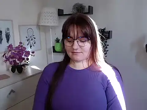 Snapshot of Julie_Diamond chatting on 10, 10, 2025 Julie Diamond online show from 10, 10, 2025