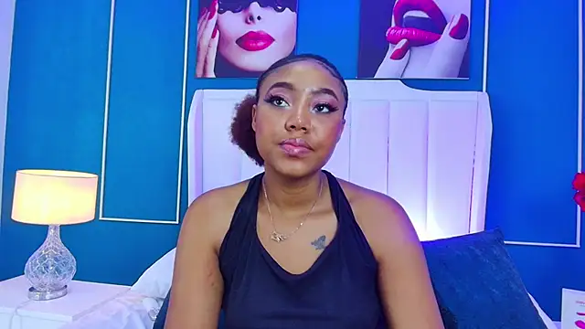 Snapshot of AngelaRoberts chatting on 23, 10, 2025 AngelaRoberts online show from 23, 10, 2025