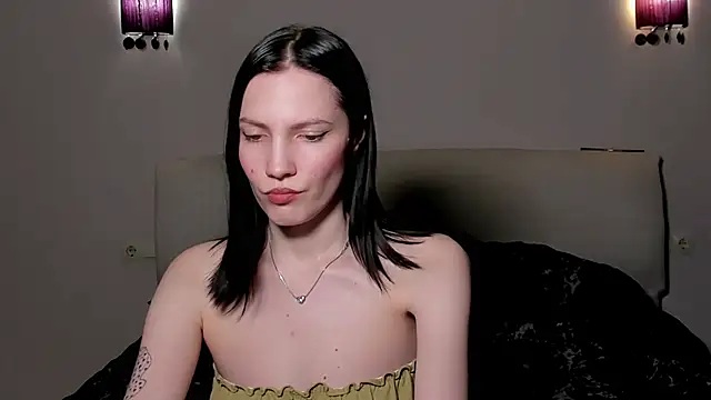 Snapshot of AdeleShinemm chatting on 27, 4, 2026 AdeleShinemm online show from 27, 4, 2026